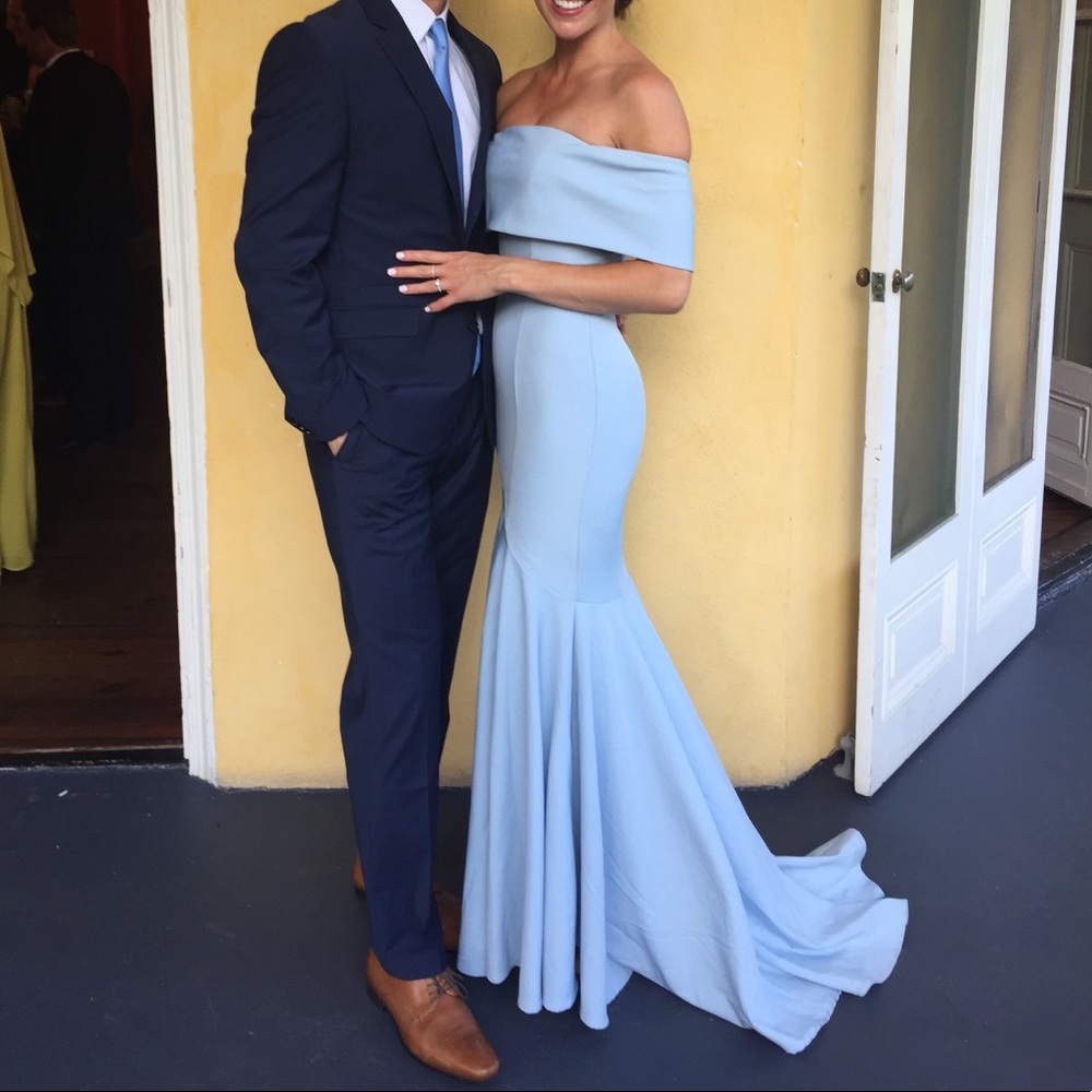Elegant Light Blue Off-Shoulder Maxi Dress